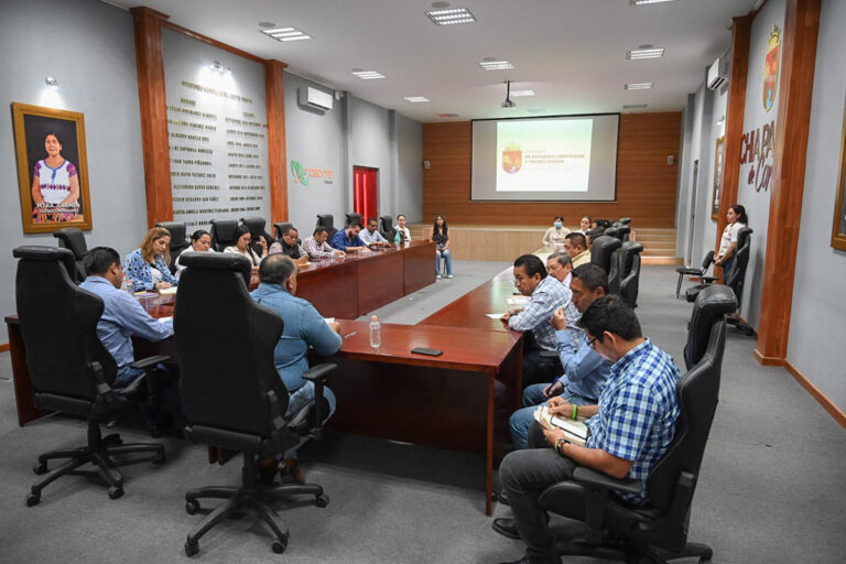 La Educación como Pilar del Desarrollo en Chiapas: Sandro Hernández Piñón