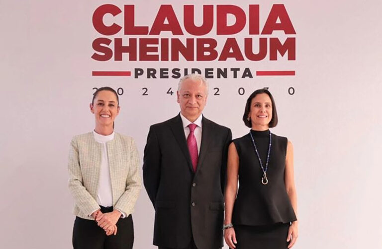 Claudia Sheinbaum presenta a Víctor Rodríguez Padilla como próximo director general de Pemex