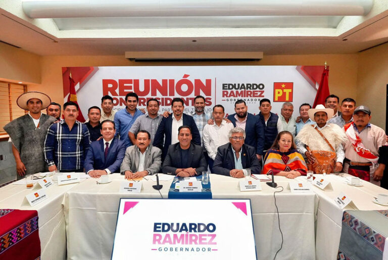 Eduardo Ramírez se reúne con presidentes municipales electos del PT