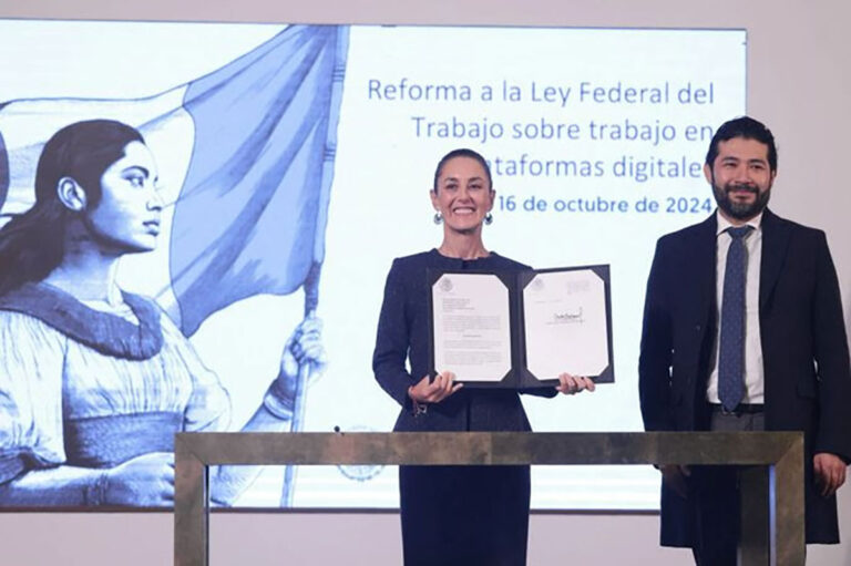 Presidenta firma iniciativa de reforma para asegurar derechos a trabajadores de plataformas digitales en el país