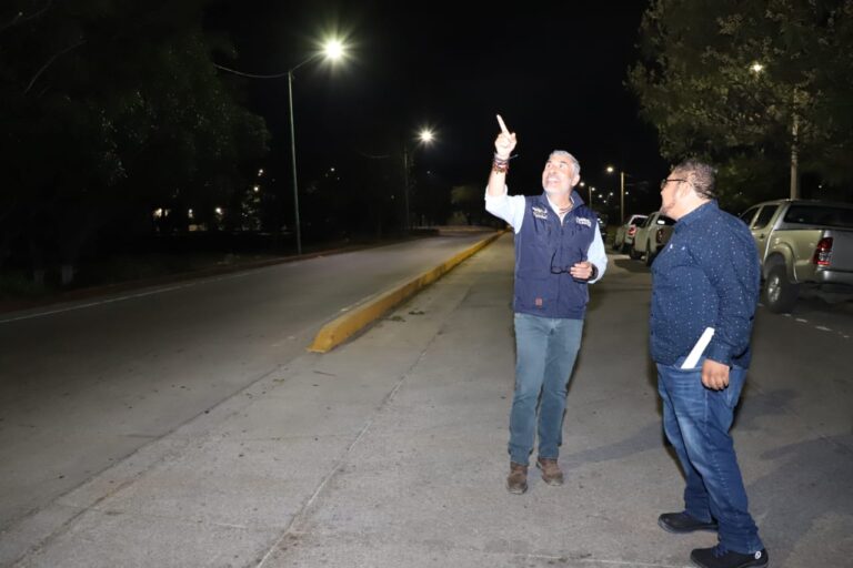 Seguimos con los trabajos de alumbrado público: Ángel Torres