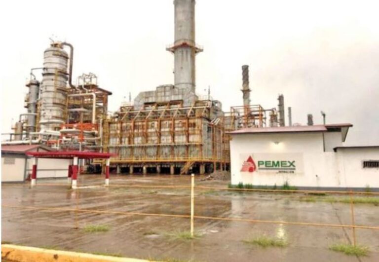 Pemex pagará al gobierno un solo impuesto; aplicarán plan de austeridad