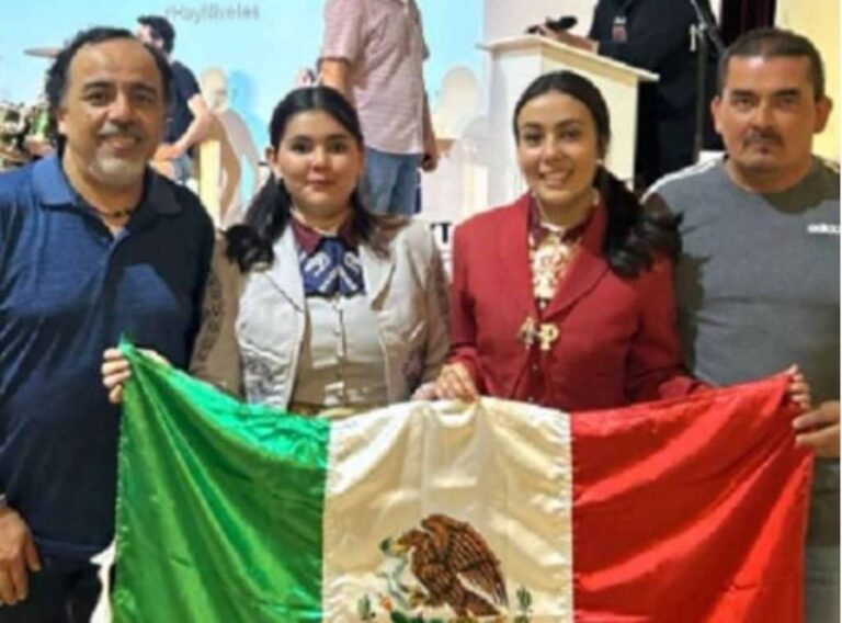 Michoacanas ganan máximo galardón en concurso de ciencia con proyecto contra la gastritis