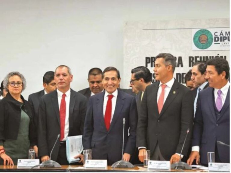 Prolongan el fin de órganos autónomos; lo llevan hasta la próxima semana