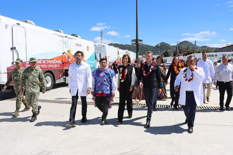 Rutilio Escandón arranca Campaña de Detección de Agudeza Visual y entrega ayudas funcionales