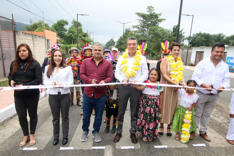 Rutilio Escandón inaugura la pavimentación del bulevar con inversión cercana a los 30 mdp