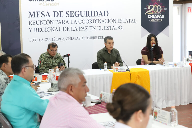 Reconoce Rutilio Escandón labor a través de aeronaves oficiales para atender emergencias del pueblo