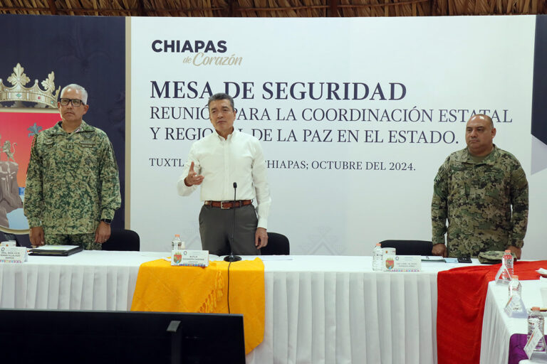 Rutilio Escandón felicita y reconoce a la UNACH por su 50 aniversario