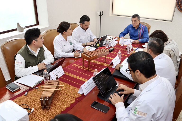 Rutilio Escandón y Zoé Robledo ratifican compromiso para fortalecer acciones y proyectos en materia de salud para Chiapas
