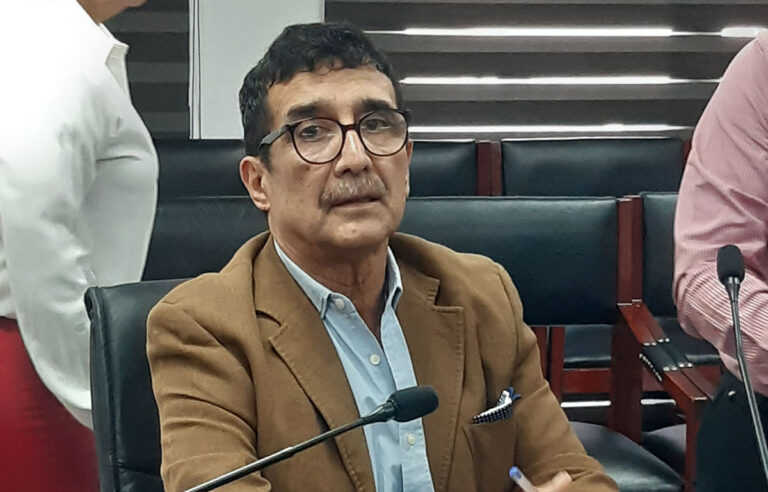 ‘No se debe pagar la renta a Sindicatos del Municipio’