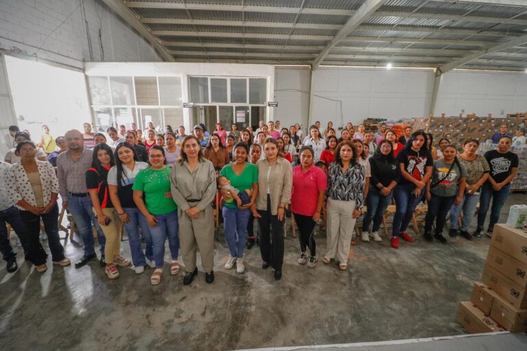 Villaflores cumple con el programa ‘Barriguita Llena, Corazón Contento de Regreso a Casa’