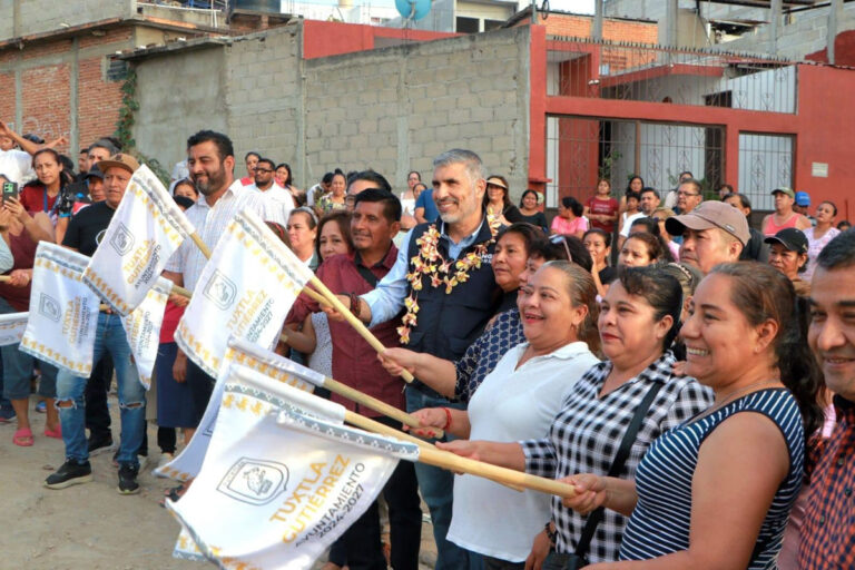 Una calle más para Tuxtla; ahora en la colonia Dr. Gabriel Gutiérrez Zepeda: Ángel Torres