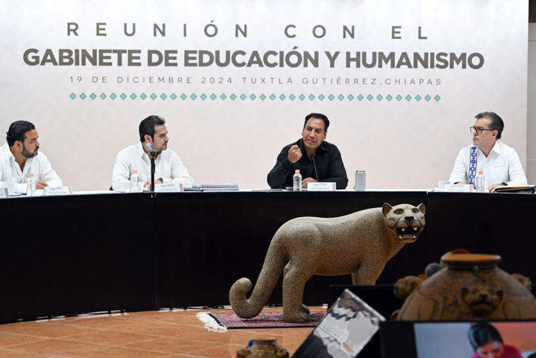 Convoca Eduardo Ramírez a trabajar con humanismo para acabar con el analfabetismo en Chiapas