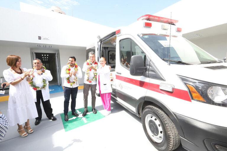 Inaugura Rutilio Escandón la Clínica para la Atención de Parto Humanizado número 20, en Cacahoatán