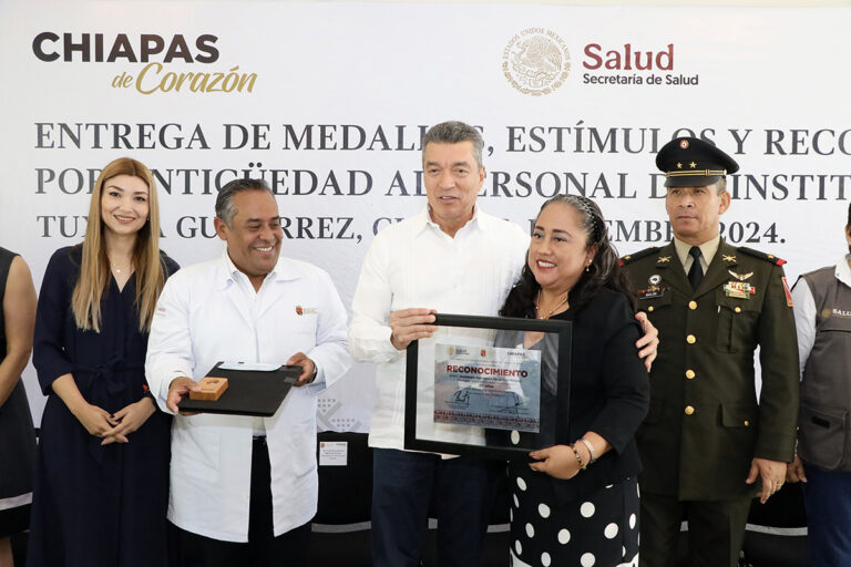 Destaca Rutilio Escandón pago de más de 18 mil mdp en deudas que arrastraba el sector salud