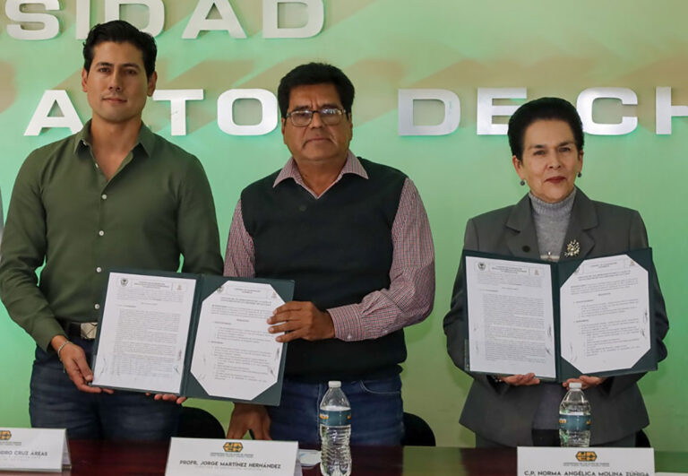 Ayuntamiento de San Cristóbal y la UACH firman convenio