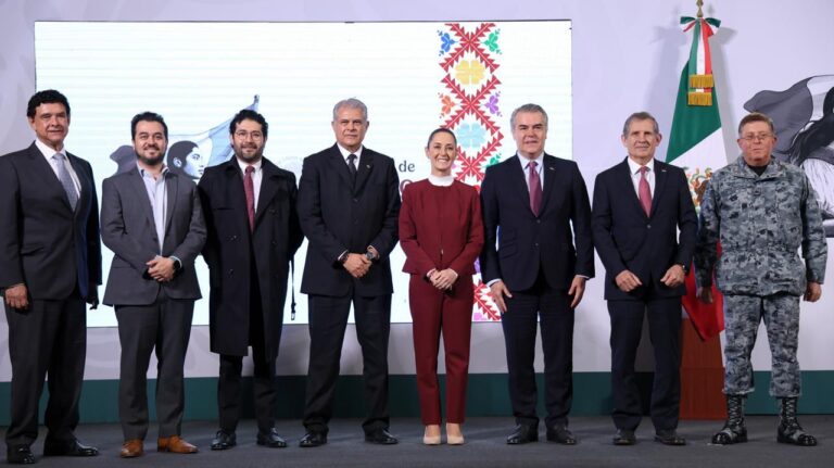 Anuncia presidenta incremento del 12 % al salario mínimo en 2025