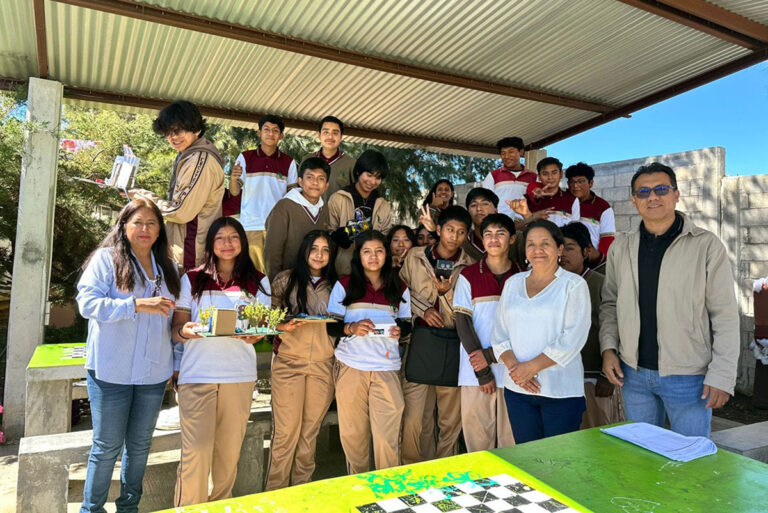 Estudiantes del Cecyt 08 La Trinitaria innovan con programación en Arduino