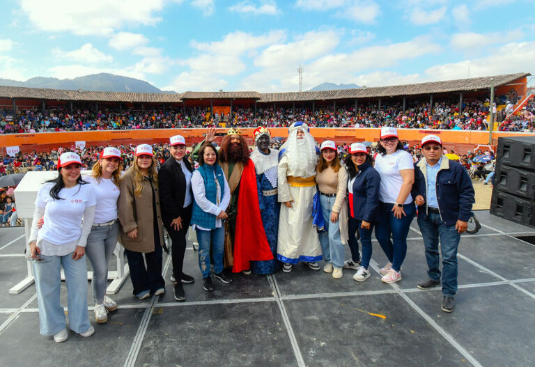 Festeja Fabiola Ricci ‘Día de los Reyes Magos’ en San Cristóbal