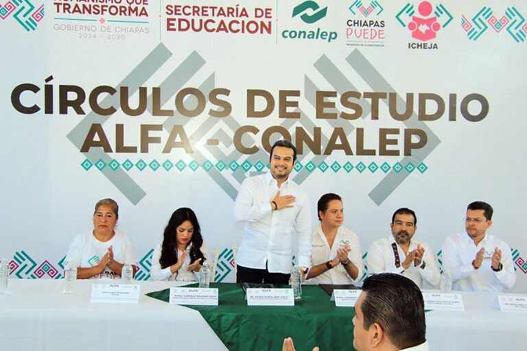 Alfabetizar tiene que ser un gran capítulo de la historia de Chiapas: Roger Mandujano Ayala
