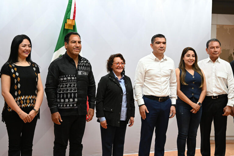 Anuncian Eduardo Ramírez y Alma Xóchitl Herrera inicio de operaciones de la Universidad Nacional Rosario Castellanos