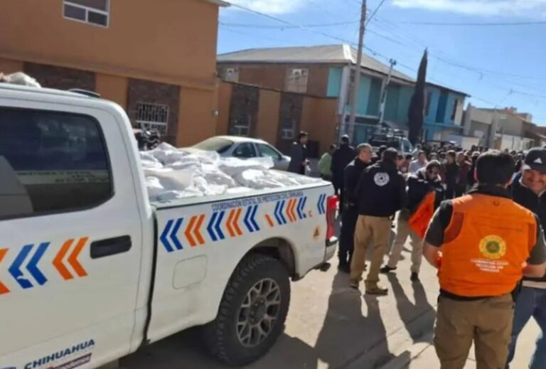 Entregan apoyos a damnificados por frío en Chihuahua