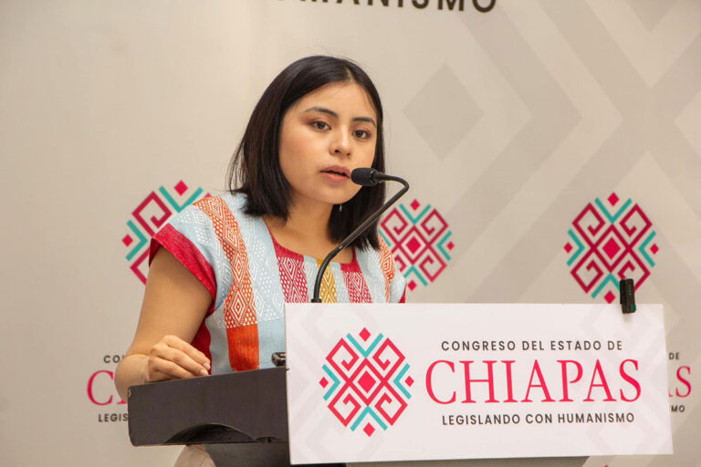 Presentan convocatoria para integrar el Parlamento Juvenil