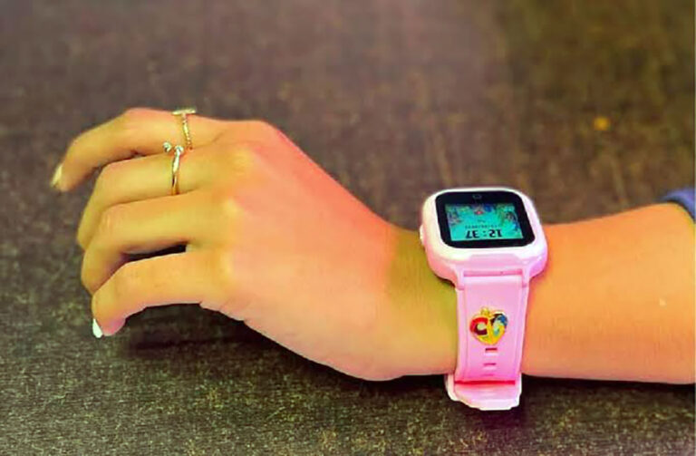 Relojes para denunciar violencia serían entregados en Municipios con Alerta