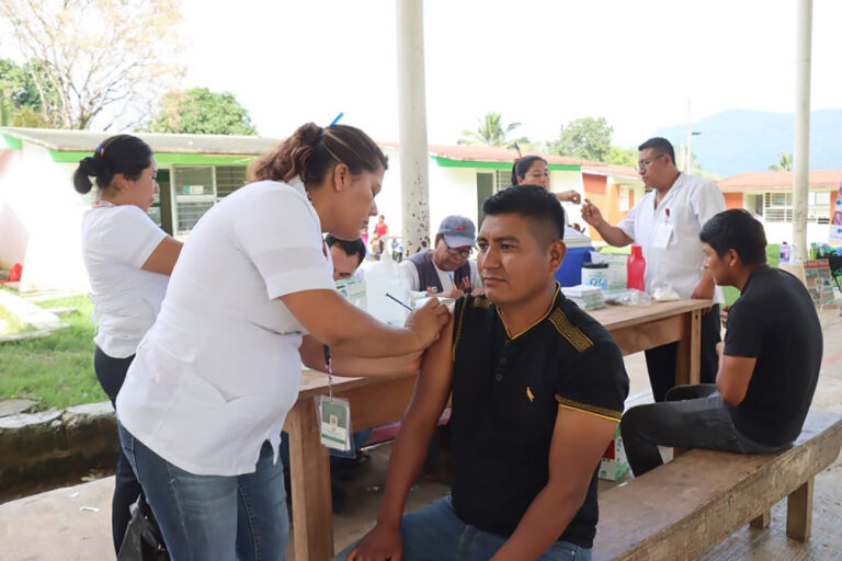 En la Nueva ERA de la salud, se garantiza el acceso a los servicios en las comunidades indígenas más alejadas
