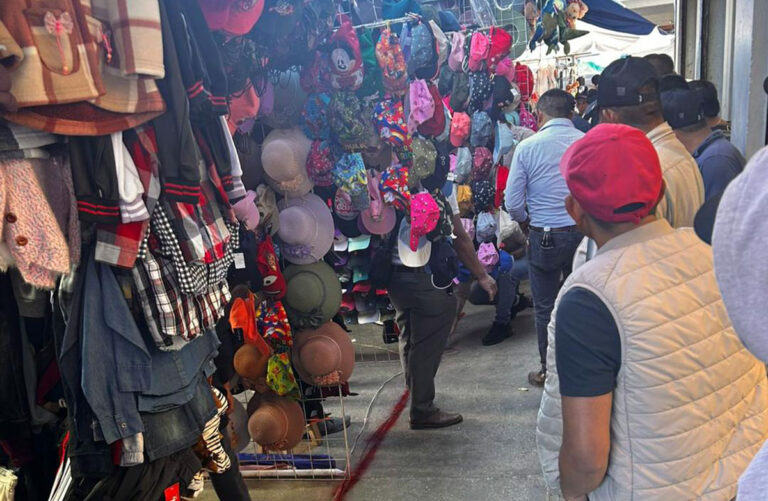 Realiza Dirección de Servicios Públicos de SCLC reordenamiento en el Mercado Castillo Tielemans