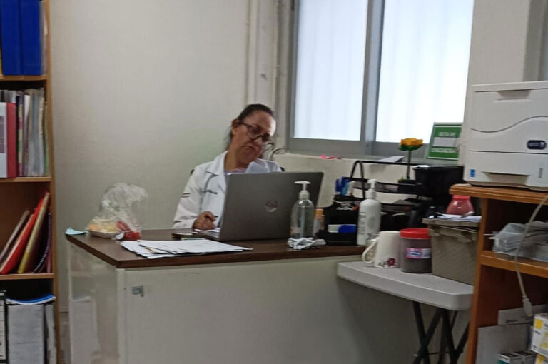 Servidora de Centro Salud Bienestar Social atropella derechos de trabajadores