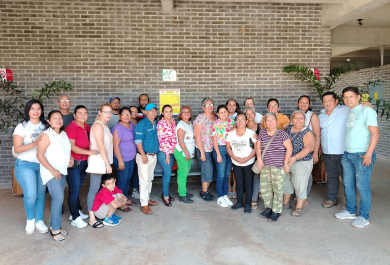 Fortalece Ayuntamiento apoyo a agroproductores y artesanos