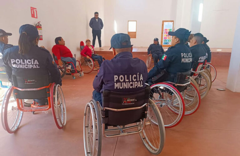 Policía Municipal de San Cristóbal recibe capacitación sobre inclusión y discapacidad