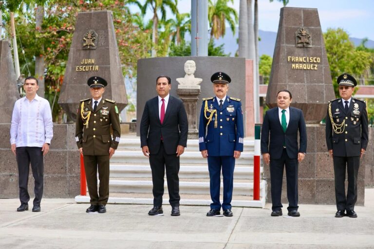 Asiste Eduardo Ramírez Aguilar a la Ceremonia Conmemorativa al 112 Aniversario del Ejército Mexicano