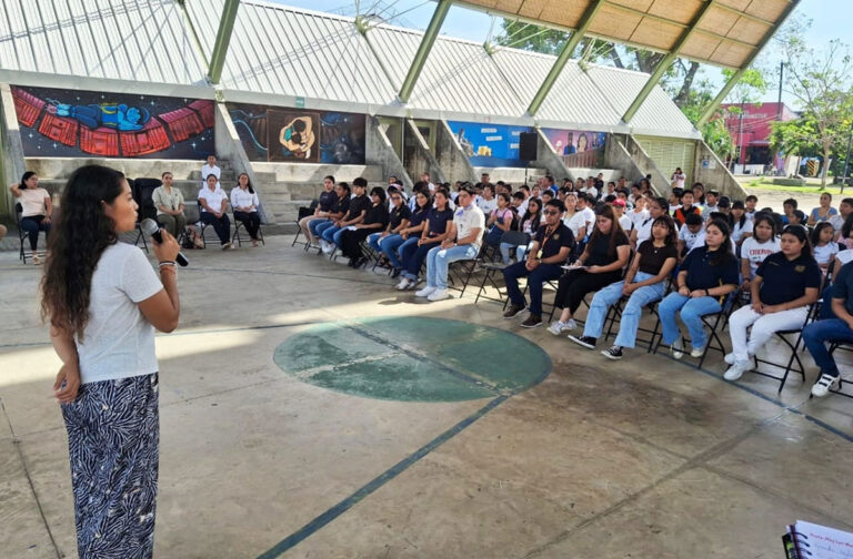 Inició curso de inglés sabatino en Cedeco Estación Ferroviaria