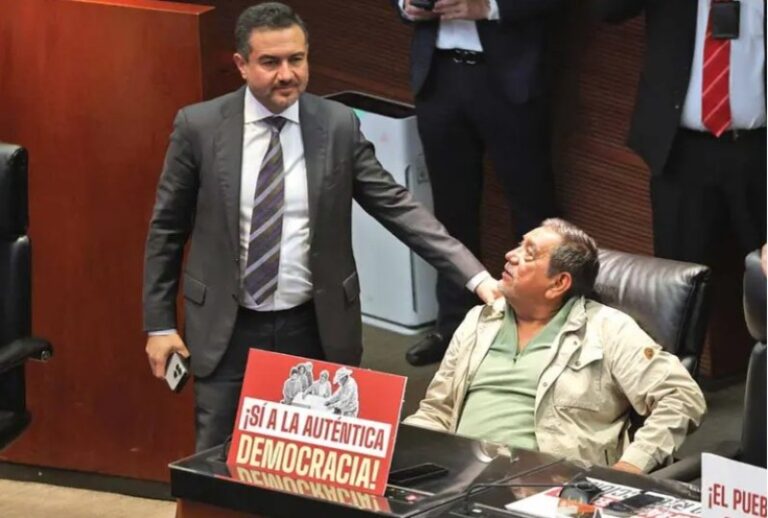 Dejan puerta abierta al nepotismo hasta 2030; Senado aprueba reforma; va a diputados