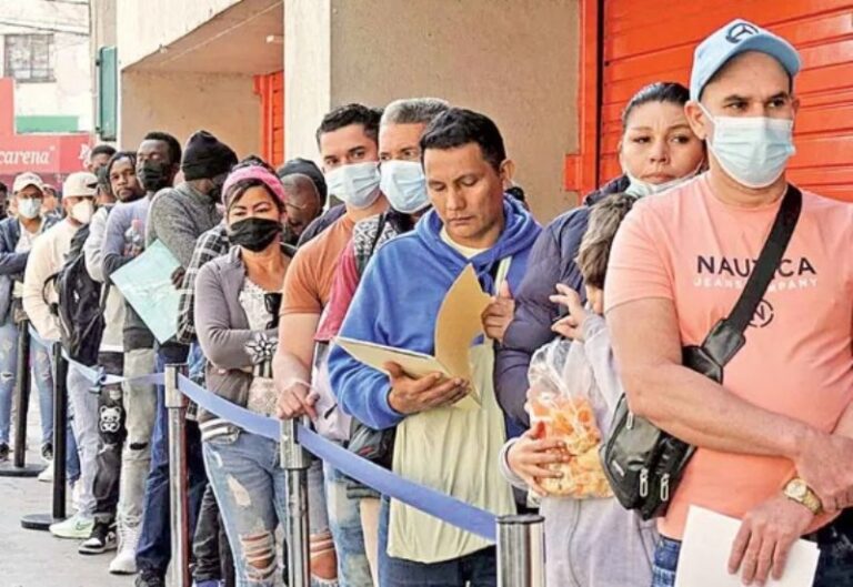 Cubanos migrantes prefieren quedarse aquí en México