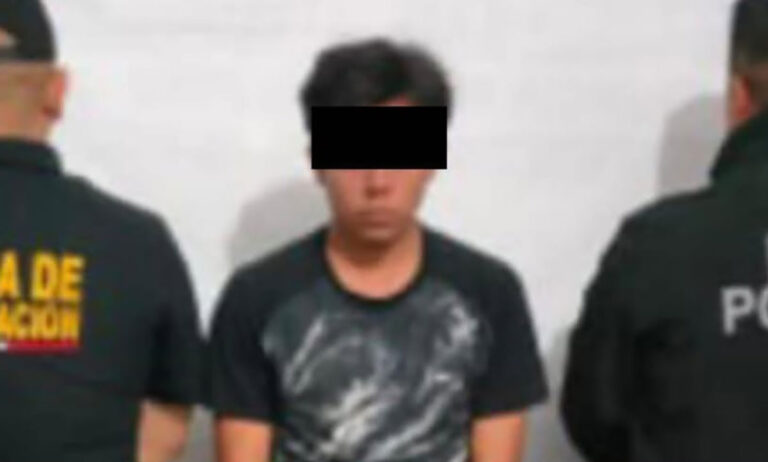 Detienen a dos presuntos responsables de robo de vehículo y robo con violencia agravado