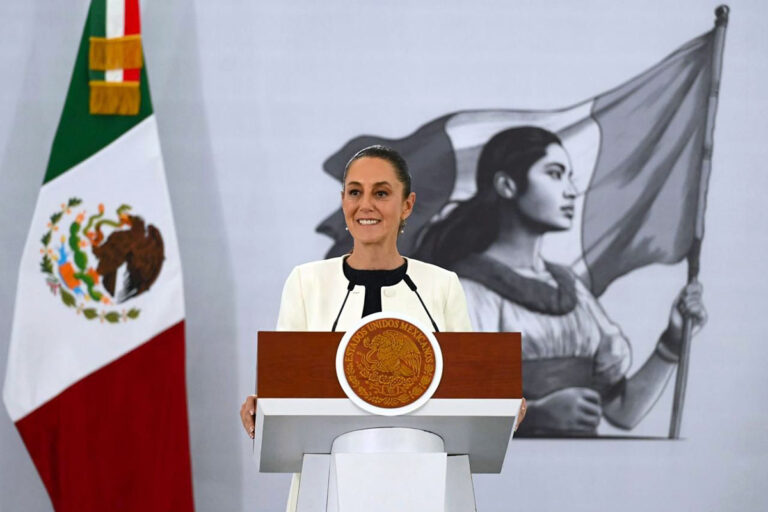 Claudia Sheinbaum presenta 51 proyectos de electricidad