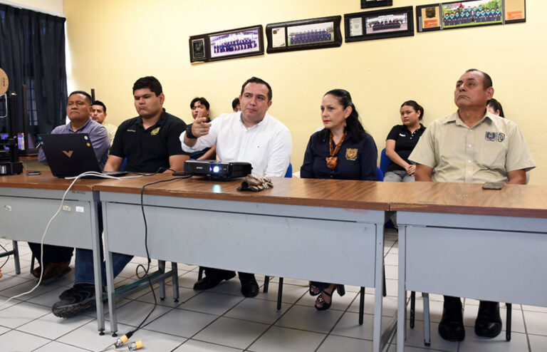 Participan estudiantes de la UNACH y Estados Unidos en proyecto que impulsa la interculturalidad y la tecnología
