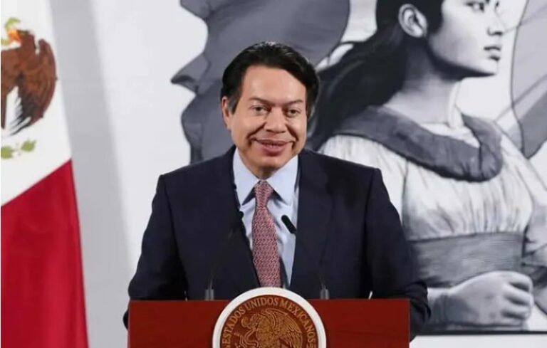 Secretaría de Educación Pública entrega cinco compromisos con docentes