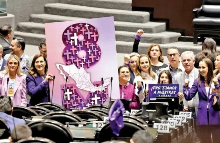 Legisladoras exigen un México equitativo; dedican sesiones al 8M