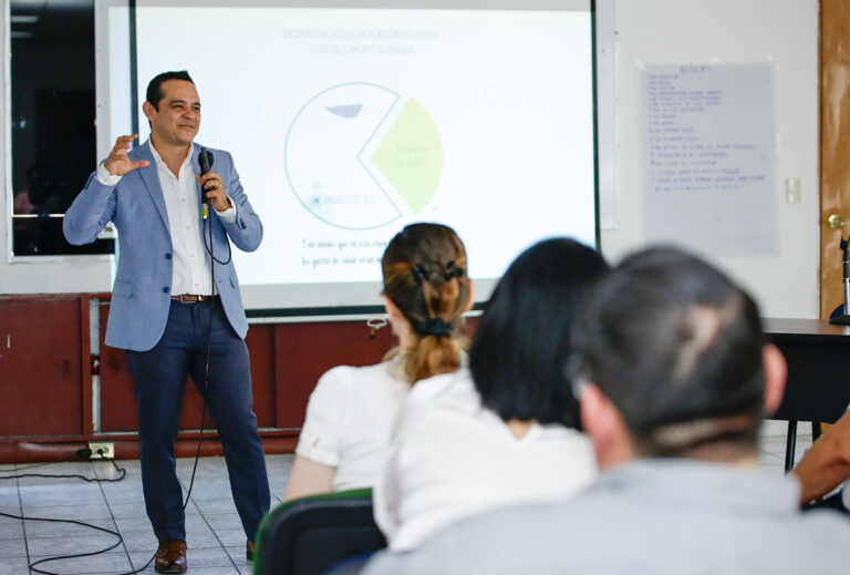 Realiza PJE conferencia en educación financiera