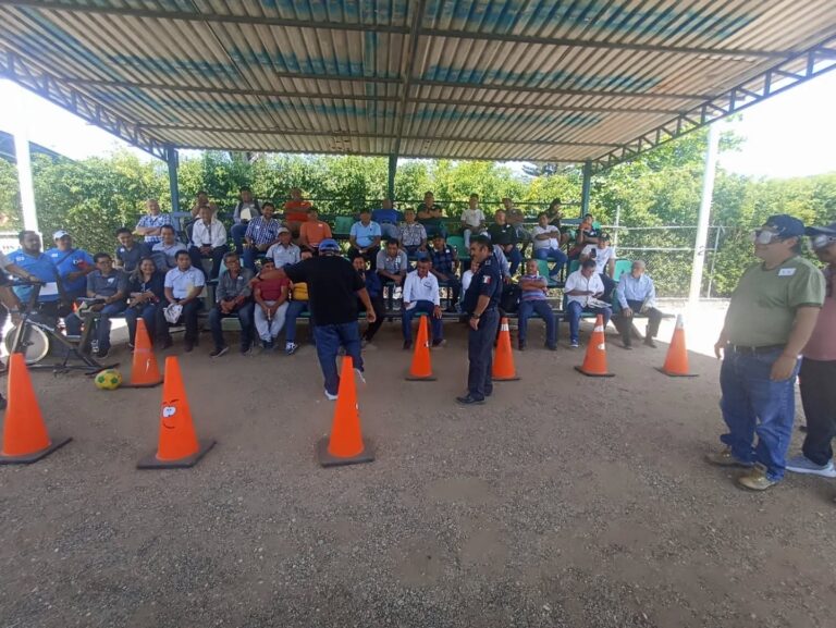 Aplica SSP curso de educación vial a conductores del servicio público