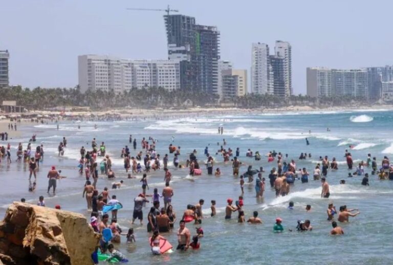 Sheinbaum respalda promoción turística y ocupación hotelera de Acapulco