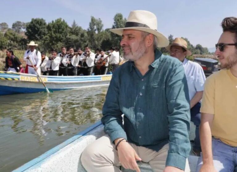 Gobierno de Michoacán busca combatir extracción ilegal de agua con vigilancia satelital