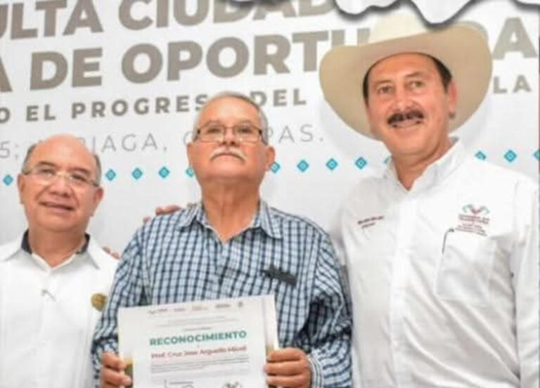 Reconoce secretario de agricultura calidad y excelencia del café de la finca Santa Cruz