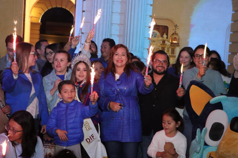 San Cristóbal se ilumina de azul en el Día Internacional por el Autismo