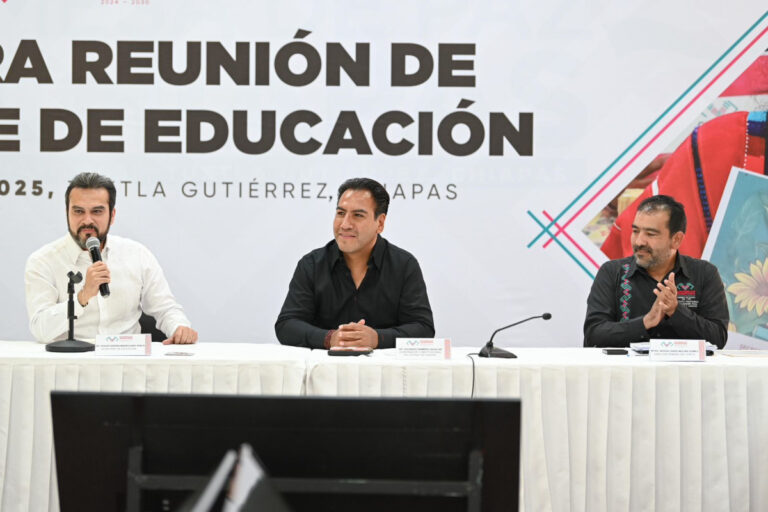 Eduardo Ramírez llama a redoblar esfuerzos para cumplir metas del programa Chiapas Puede