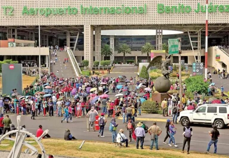 CNTE desdeña diálogo en Segob; desata caos